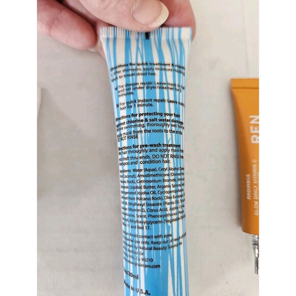 Cosmetic Bag & Lot Of 3 Products Innisfree, Ren, & Nelson Glow Eye Mask Sealed - Picture 7 of 12